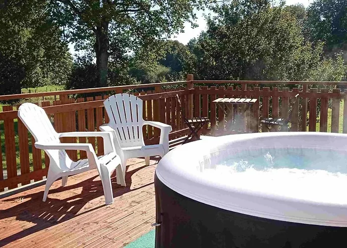 Rouge - 3 Star Ground Floor * Mantilly